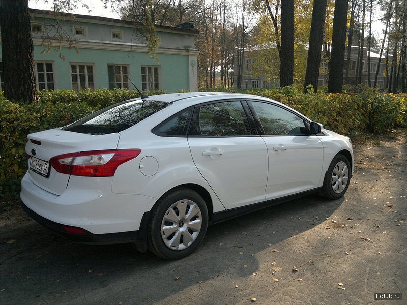 седан Ford Focus