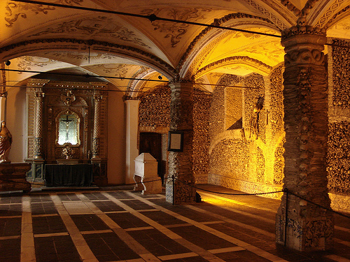 Capela dos Ossos