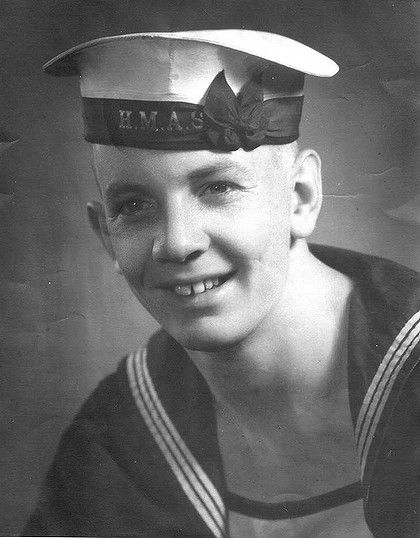 Don Ritchie in navy uniform A smile that could light up the room_SMH_15May2012